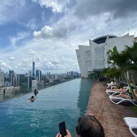 Skypool Kl Free Infinity Pool Over Kuala Lumpur Buitenkant foto